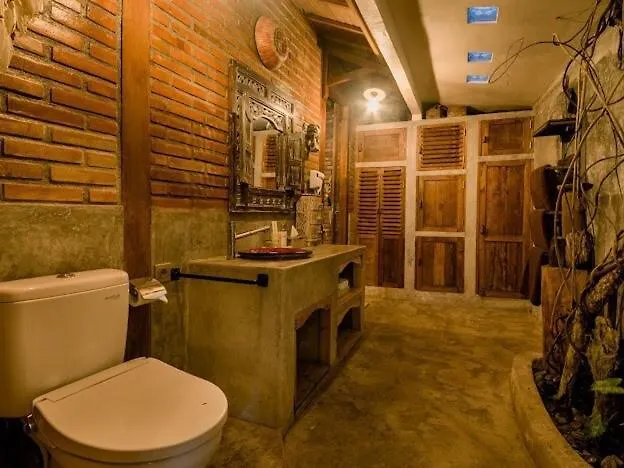 Pabuanvilla, Private, Etnik & Impressive Honeymoon *